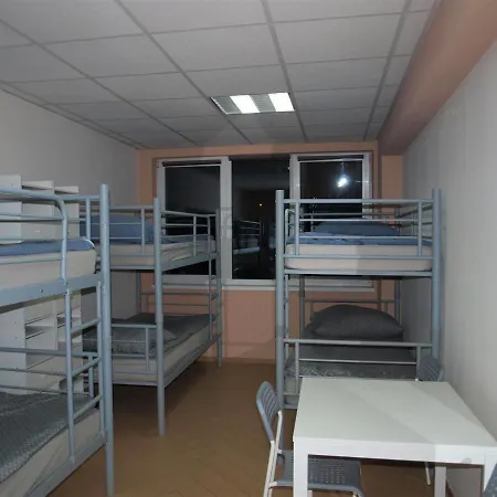 & Zloty Feniks Hostel *